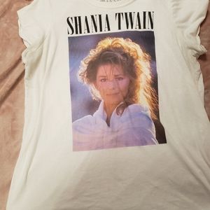 Torrid shania tee shirt